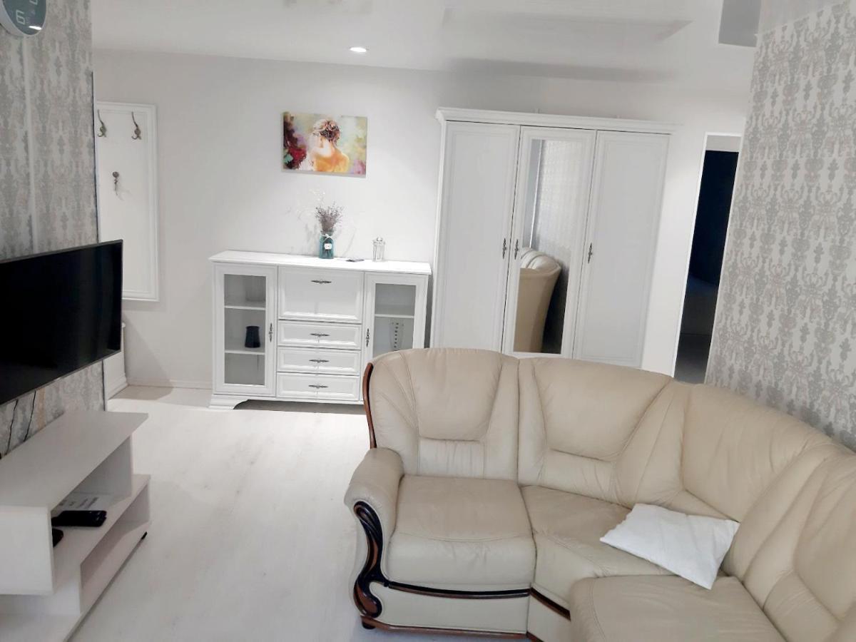 Appartment New In Center Mogilev Luaran gambar
